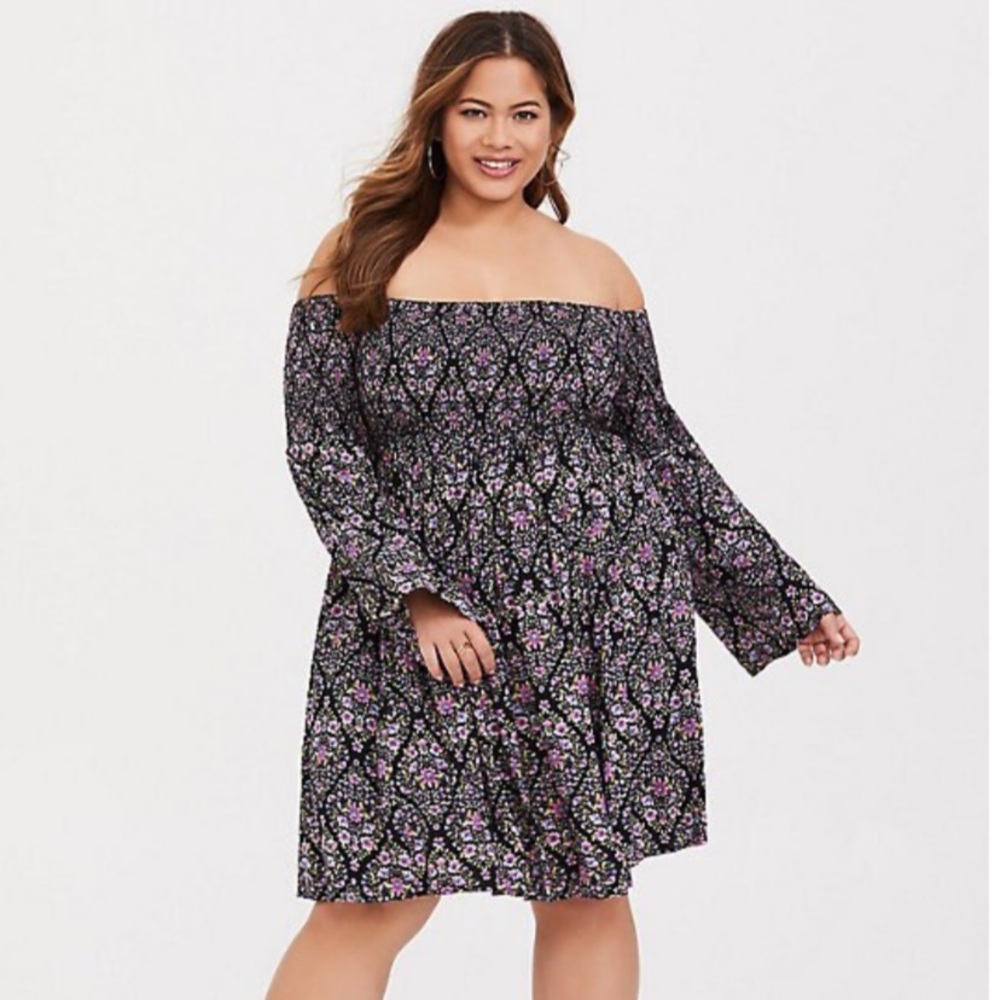 Black Floral Challis Smocked Skater Dress size 3